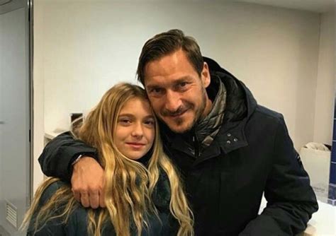 come si chiama il fidanzato di chanel totti|figlia di francesco Totti.